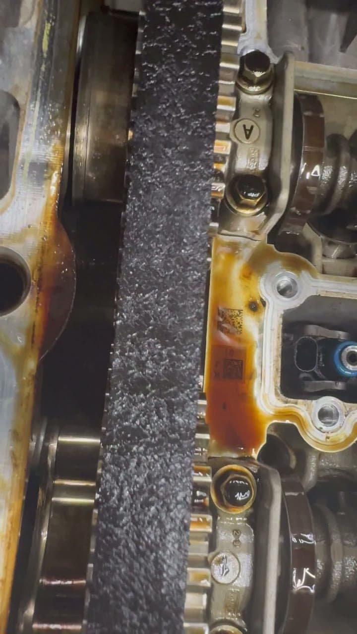 Still from the Wet belt replacement on a Ford Transit Courier with a flashing oil pressure light video